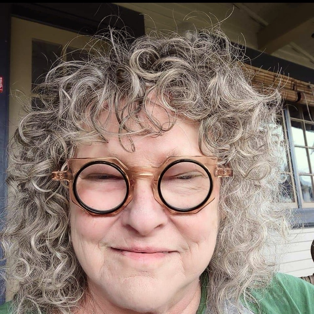 Meet your Posher, Marilyn